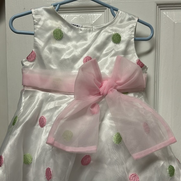 Dress, perfect for Spring, 2T - Picture 3 of 3